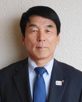 会長　中村滋